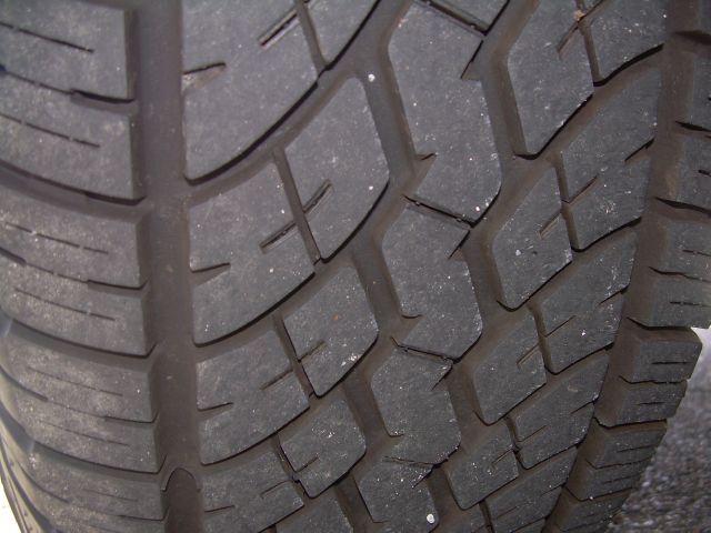 GMC Yukon 1999 photo 7