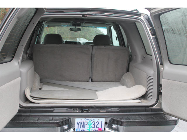 GMC Yukon 1999 photo 4