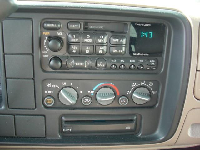 GMC Yukon 1999 photo 5