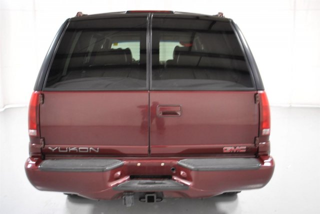 GMC Yukon 1999 photo 3