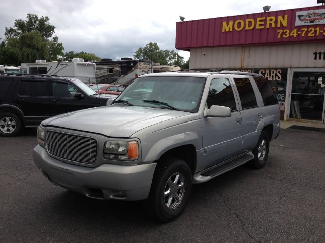 GMC Yukon 1999 photo 1