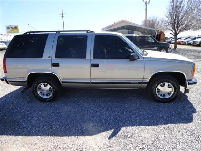 GMC Yukon 1999 photo 1