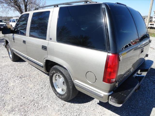 GMC Yukon 1999 photo 16
