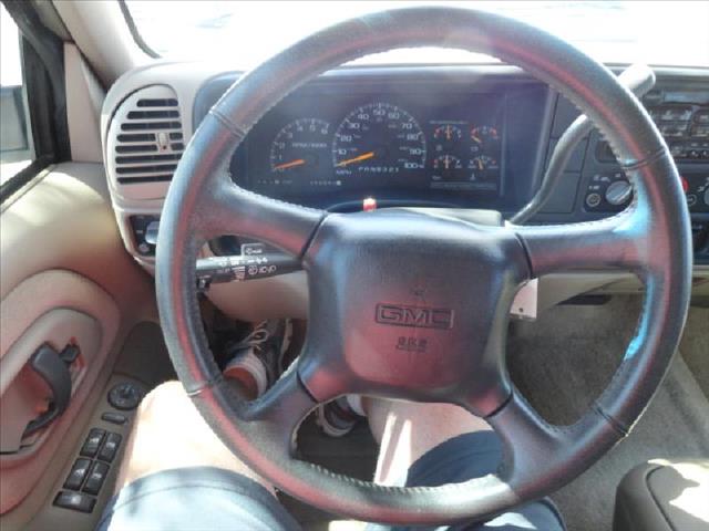 GMC Yukon 1999 photo 4