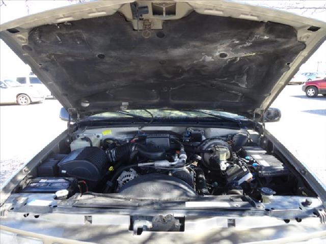 GMC Yukon 1999 photo 8