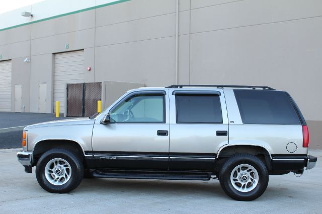 GMC Yukon 1999 photo 11