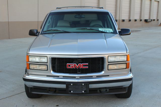 GMC Yukon 1999 photo 7