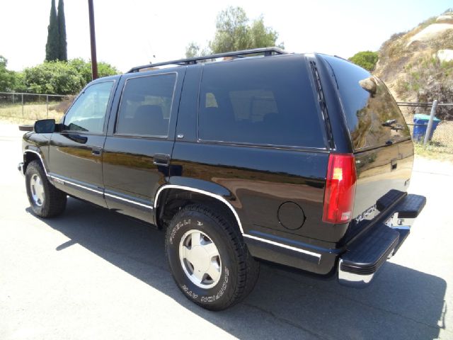 GMC Yukon 1999 photo 36