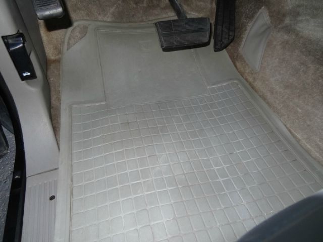 GMC Yukon 1999 photo 39