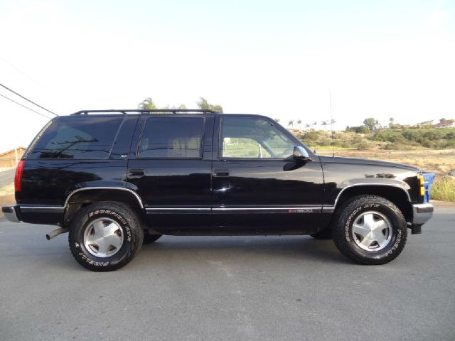 GMC Yukon 1999 photo 41