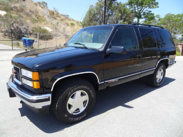 GMC Yukon 1999 photo 42