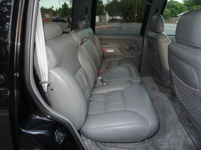 GMC Yukon 1999 photo 45