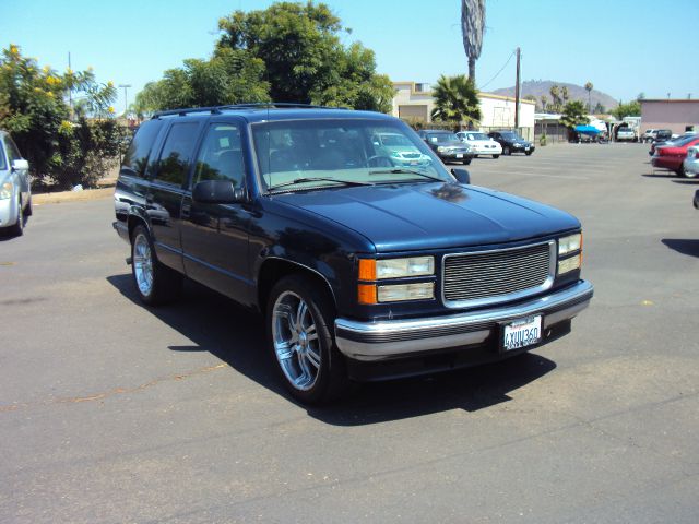 GMC Yukon 1999 photo 3
