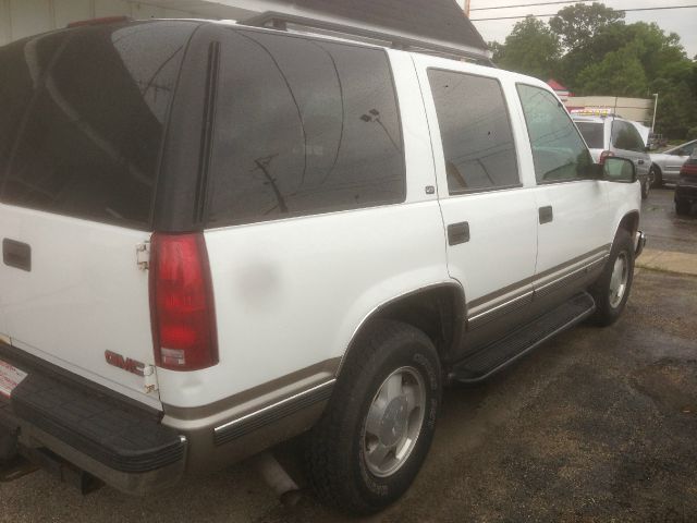 GMC Yukon 4x4 Crew Cab LE SUV