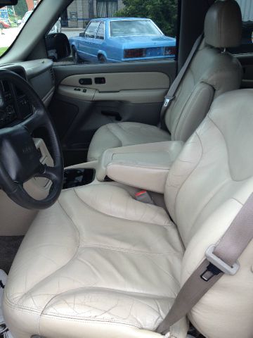 GMC Yukon 2000 photo 3