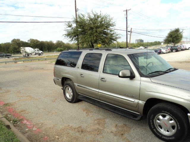 GMC Yukon 2000 photo 1