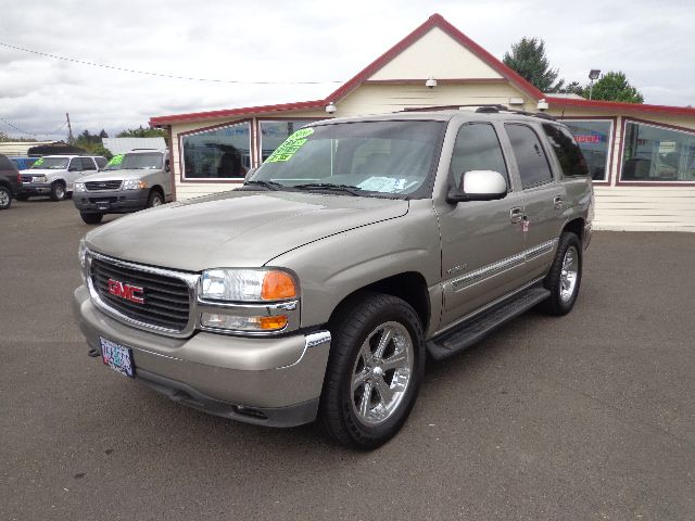 GMC Yukon 2000 photo 2
