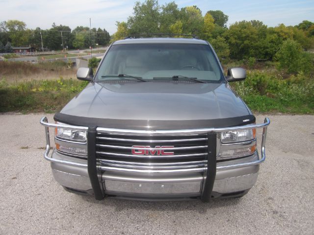 GMC Yukon 2000 photo 4