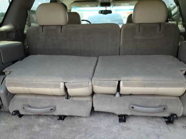 GMC Yukon 2001 photo 2