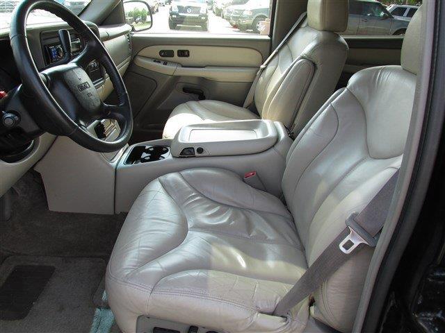 GMC Yukon 2001 photo 12