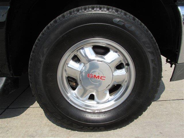 GMC Yukon 2001 photo 15