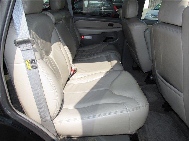 GMC Yukon 2001 photo 2