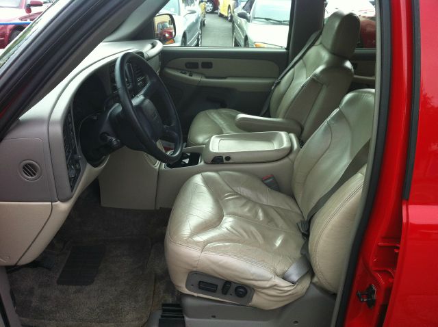 GMC Yukon 4x4 Crew Cab LE SUV