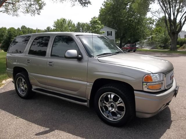 GMC Yukon EX Sedan 4D SUV