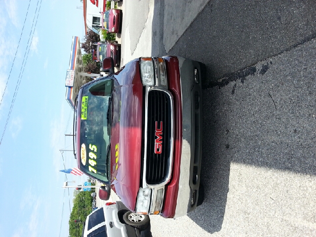 GMC Yukon 2002 photo 2