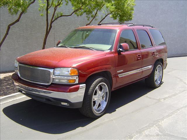 GMC Yukon 2002 photo 1