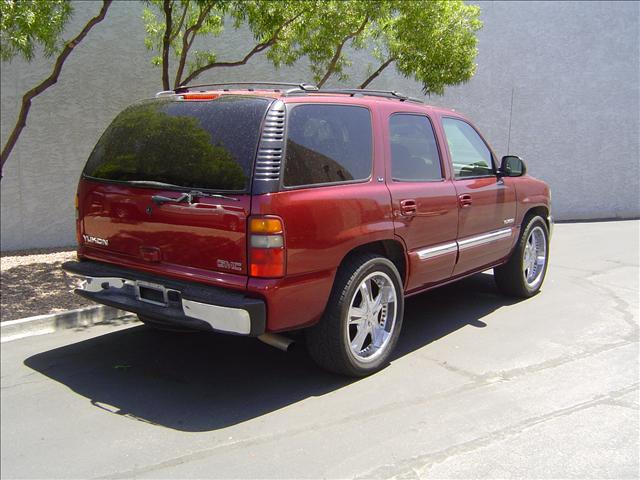 GMC Yukon 2002 photo 3