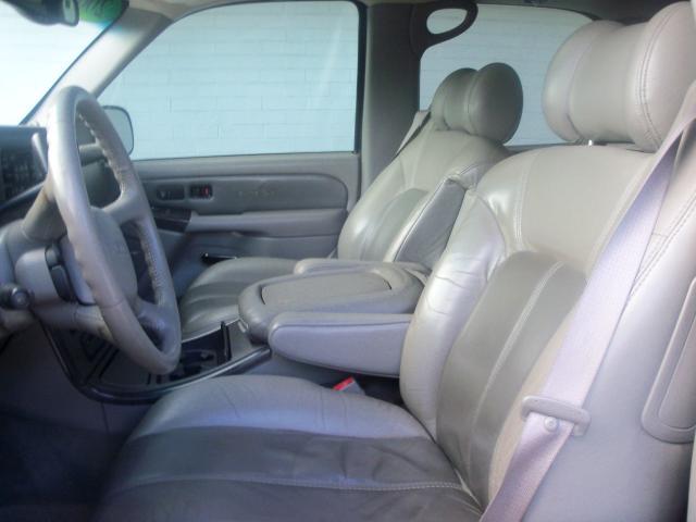 GMC Yukon 2002 photo 3