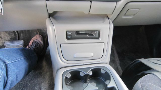 GMC Yukon 2002 photo 1