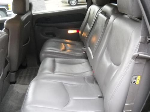 GMC Yukon 2003 photo 2