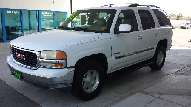 GMC Yukon 2003 photo 2