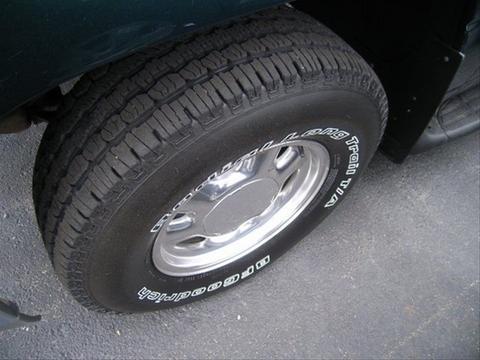 GMC Yukon 2003 photo 1