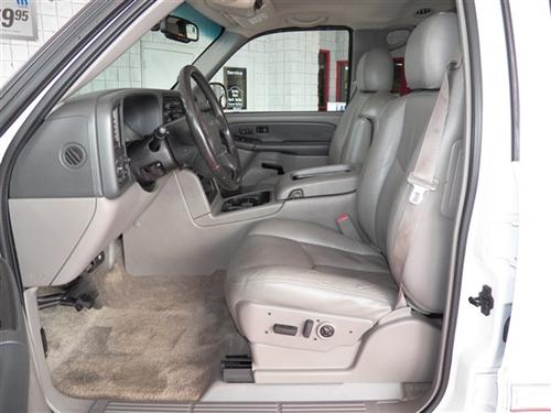 GMC Yukon 2003 photo 2