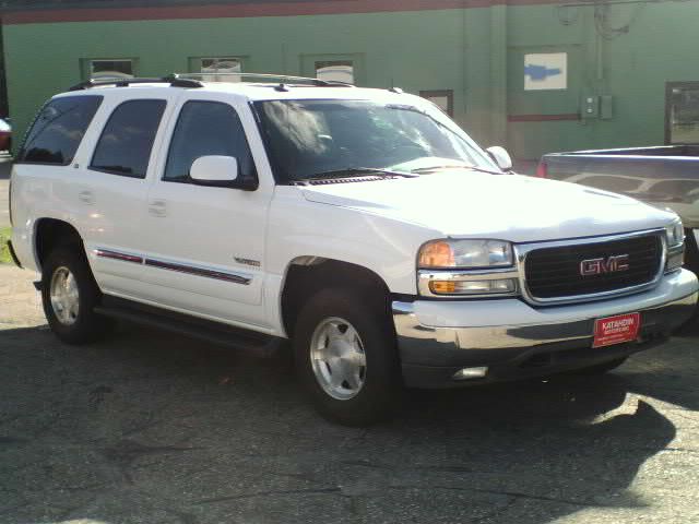 GMC Yukon 2003 photo 1