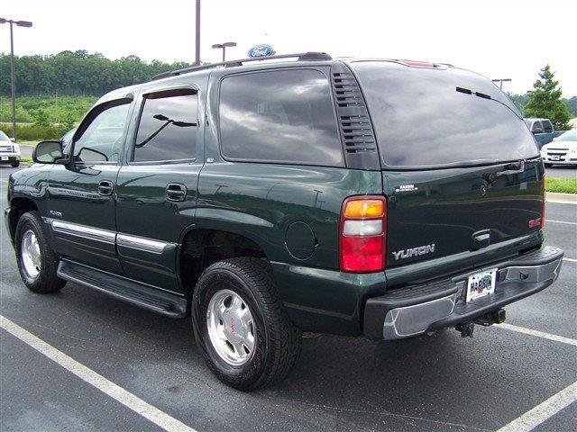 GMC Yukon 2003 photo 1