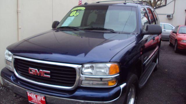 GMC Yukon 2003 photo 1