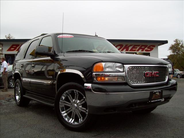 GMC Yukon 2003 photo 2