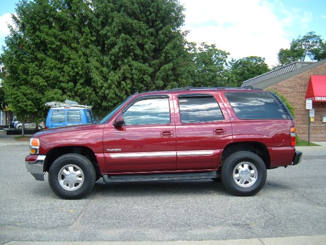 GMC Yukon 2003 photo 4