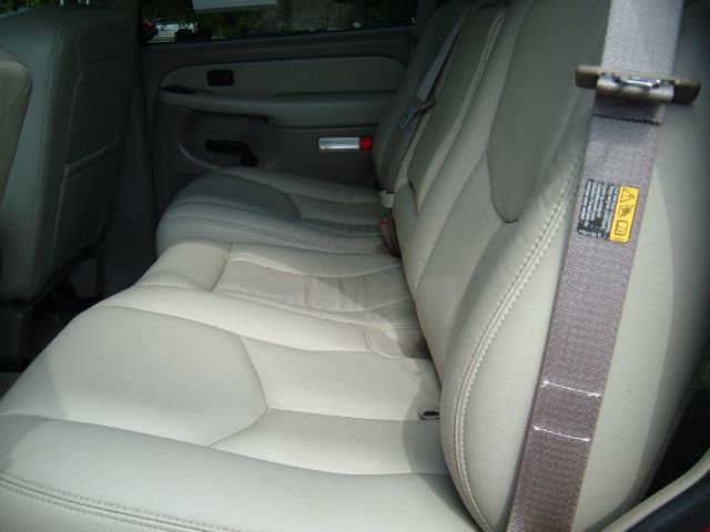 GMC Yukon 2003 photo 8