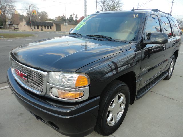 GMC Yukon 2003 photo 3