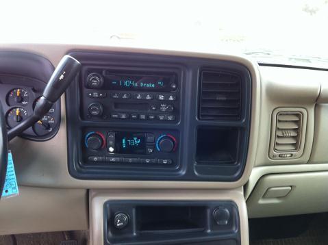 GMC Yukon 2003 photo 2