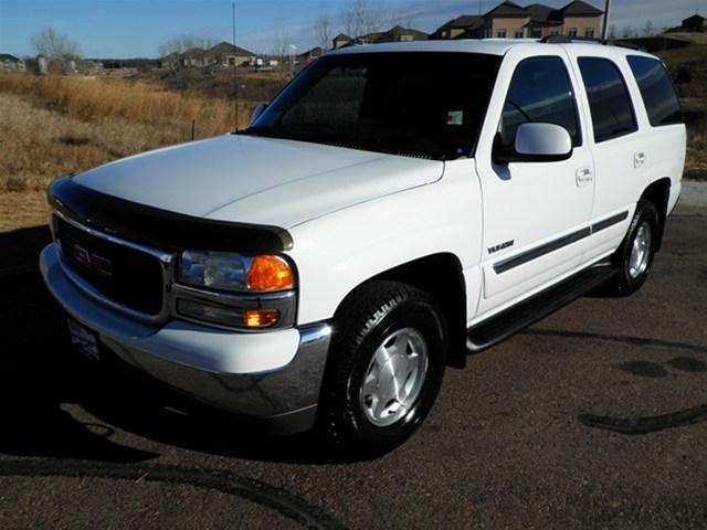 GMC Yukon 2003 photo 1