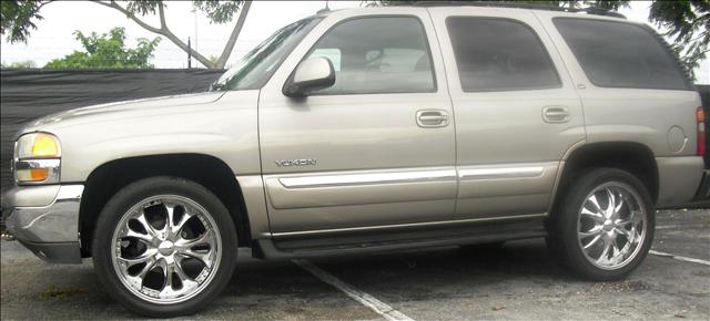 GMC Yukon 2003 photo 4