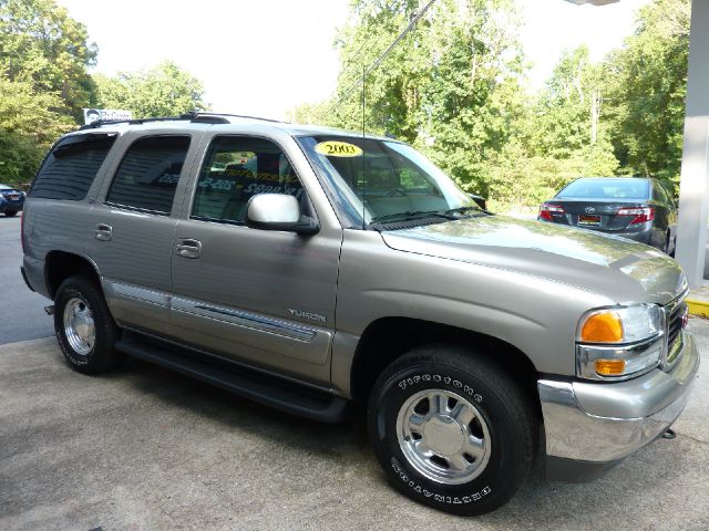 GMC Yukon Wagon SE SUV