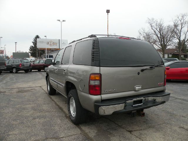 GMC Yukon 2003 photo 1