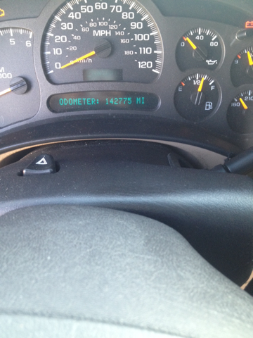 GMC Yukon 2003 photo 2